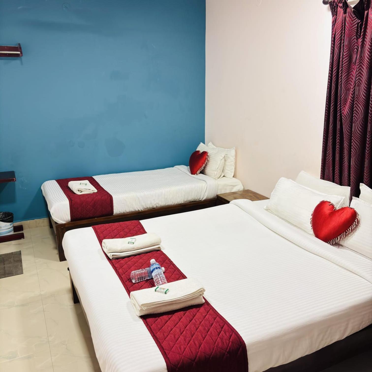 Serenity Sands Beach Resort Puduccseri Kültér fotó